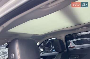 Позашляховик / Кросовер Jaguar F-Pace 2018 в 