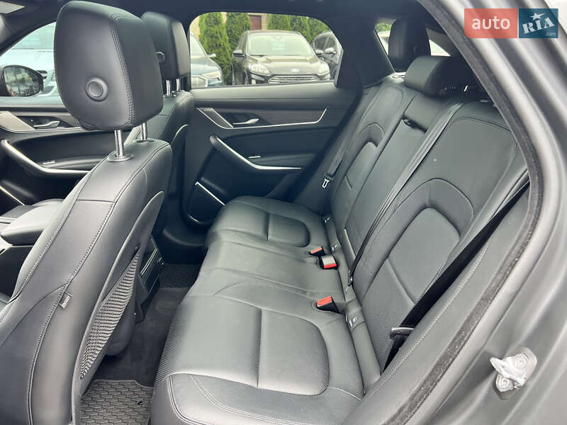 Позашляховик / Кросовер Jaguar F-Pace 2021 в Нововолинську