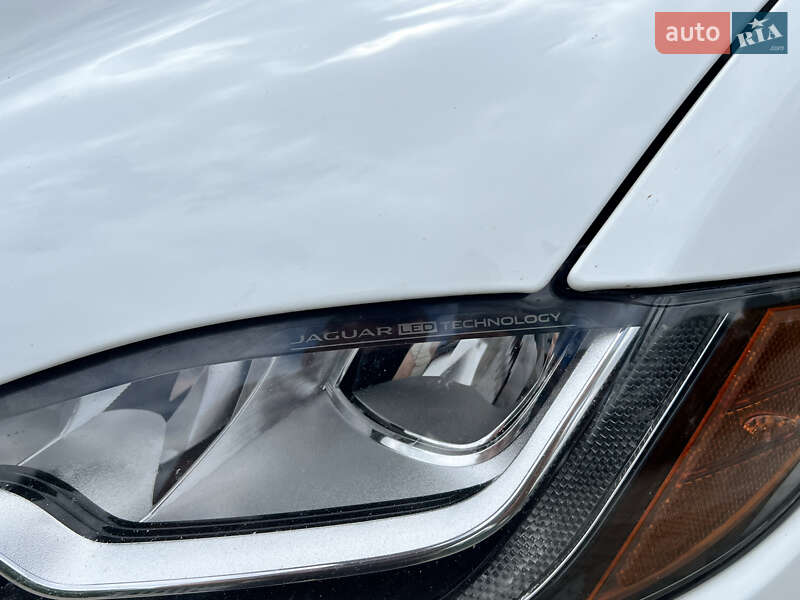 Внедорожник / Кроссовер Jaguar F-Pace 2017 в Нововолынске