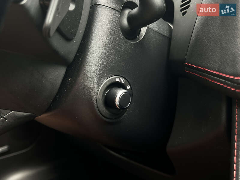 Внедорожник / Кроссовер Jaguar F-Pace 2017 в Нововолынске