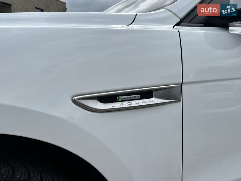 Внедорожник / Кроссовер Jaguar F-Pace 2017 в Нововолынске