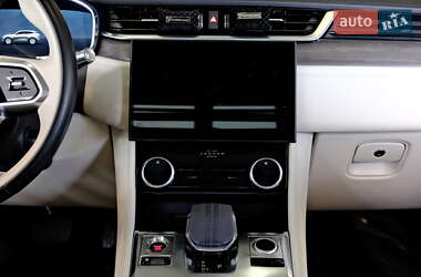 Внедорожник / Кроссовер Jaguar F-Pace 2021 в 