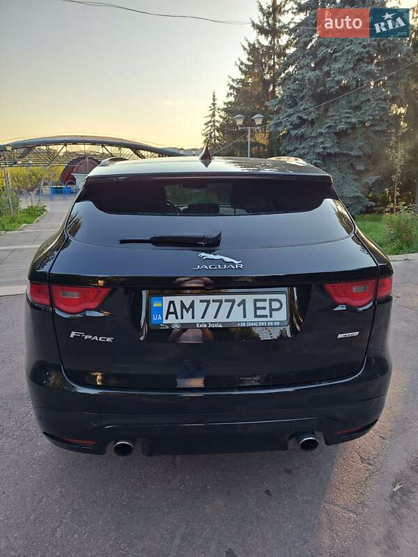 Внедорожник / Кроссовер Jaguar F-Pace 2017 в Житомире