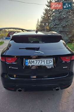 Внедорожник / Кроссовер Jaguar F-Pace 2017 в 