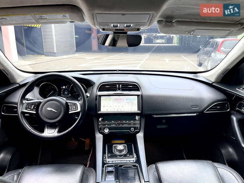 Внедорожник / Кроссовер Jaguar F-Pace 2019 в Киеве