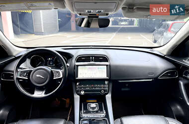 Внедорожник / Кроссовер Jaguar F-Pace 2019 в 