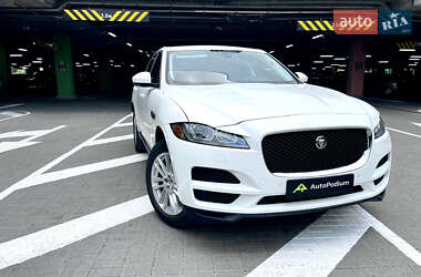 Внедорожник / Кроссовер Jaguar F-Pace 2019 в 