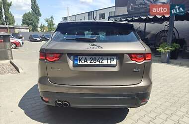 Внедорожник / Кроссовер Jaguar F-Pace 2016 в 