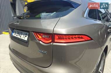 Внедорожник / Кроссовер Jaguar F-Pace 2016 в 
