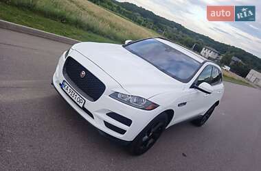 Внедорожник / Кроссовер Jaguar F-Pace 2020 в 