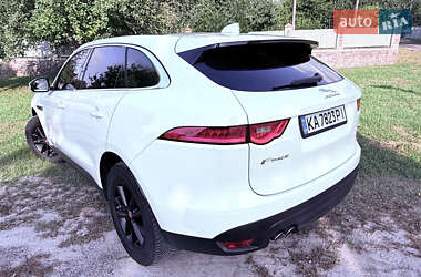 Внедорожник / Кроссовер Jaguar F-Pace 2017 в 