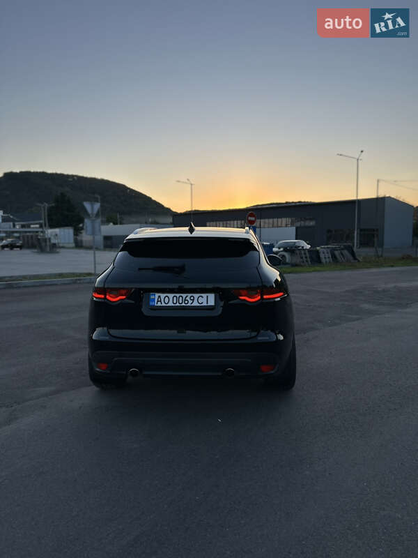 Внедорожник / Кроссовер Jaguar F-Pace 2017 в Мукачево