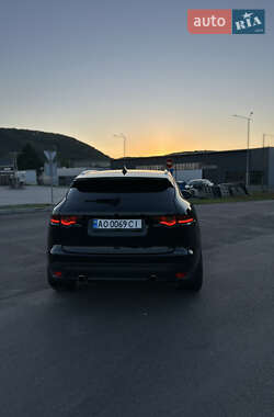 Внедорожник / Кроссовер Jaguar F-Pace 2017 в 
