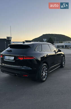 Внедорожник / Кроссовер Jaguar F-Pace 2017 в 