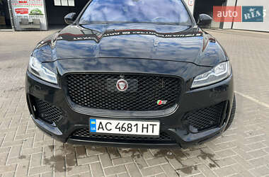 Позашляховик / Кросовер Jaguar F-Pace 2016 в 