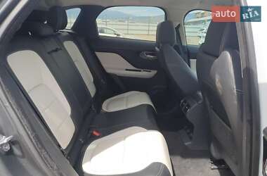 Внедорожник / Кроссовер Jaguar F-Pace 2017 в 