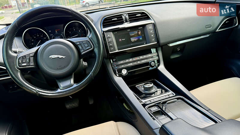 Позашляховик / Кросовер Jaguar F-Pace 2017 в Білій Церкві