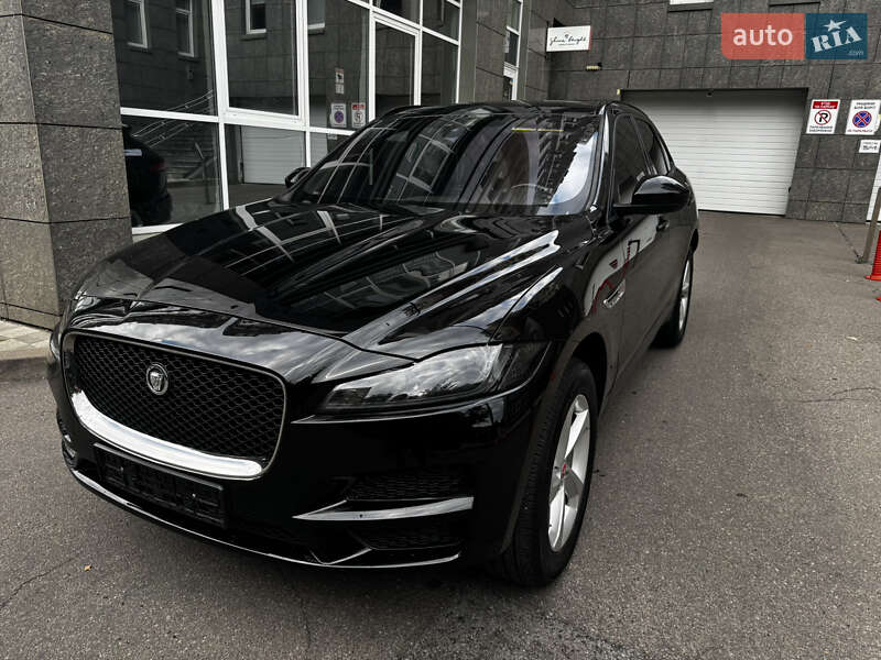 Внедорожник / Кроссовер Jaguar F-Pace 2017 в 