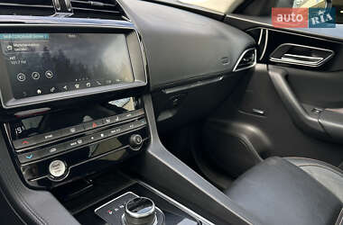 Внедорожник / Кроссовер Jaguar F-Pace 2019 в  фото 11 Внедорожник / Кроссовер Jaguar F-Pace 2019 в
