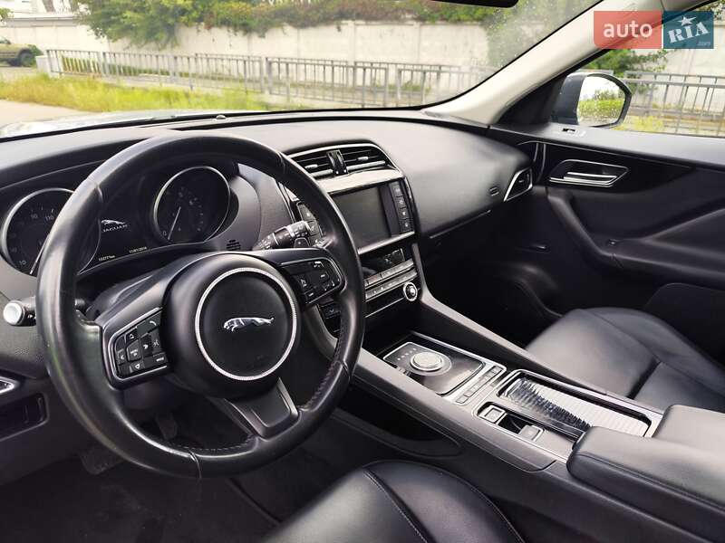 Позашляховик / Кросовер Jaguar F-Pace 2017 в Києві