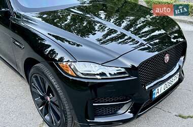 Внедорожник / Кроссовер Jaguar F-Pace 2018 в 