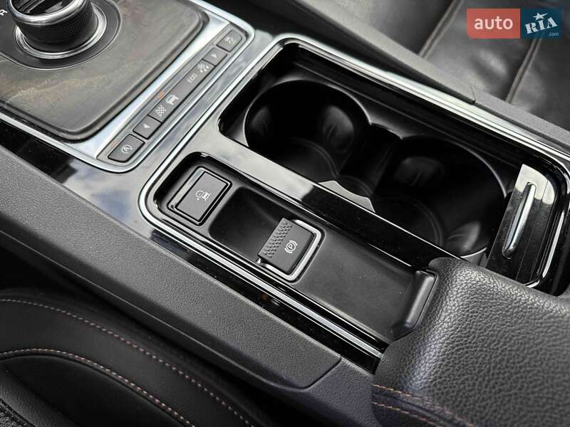 Внедорожник / Кроссовер Jaguar F-Pace 2016 в Львове фото 31 Внедорожник / Кроссовер Jaguar F-Pace 2016 в Львове