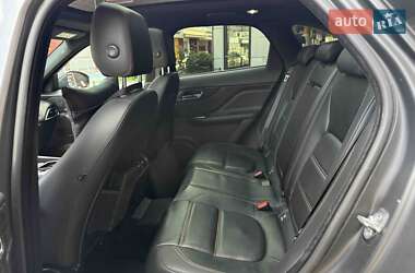 Позашляховик / Кросовер Jaguar F-Pace 2016 в 