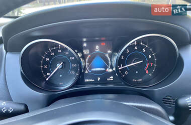 Внедорожник / Кроссовер Jaguar F-Pace 2018 в 