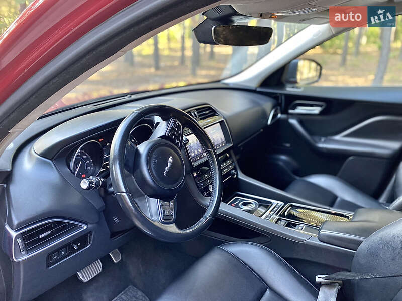 Позашляховик / Кросовер Jaguar F-Pace 2018 в Києві