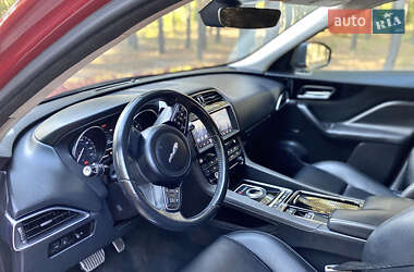 Внедорожник / Кроссовер Jaguar F-Pace 2018 в 