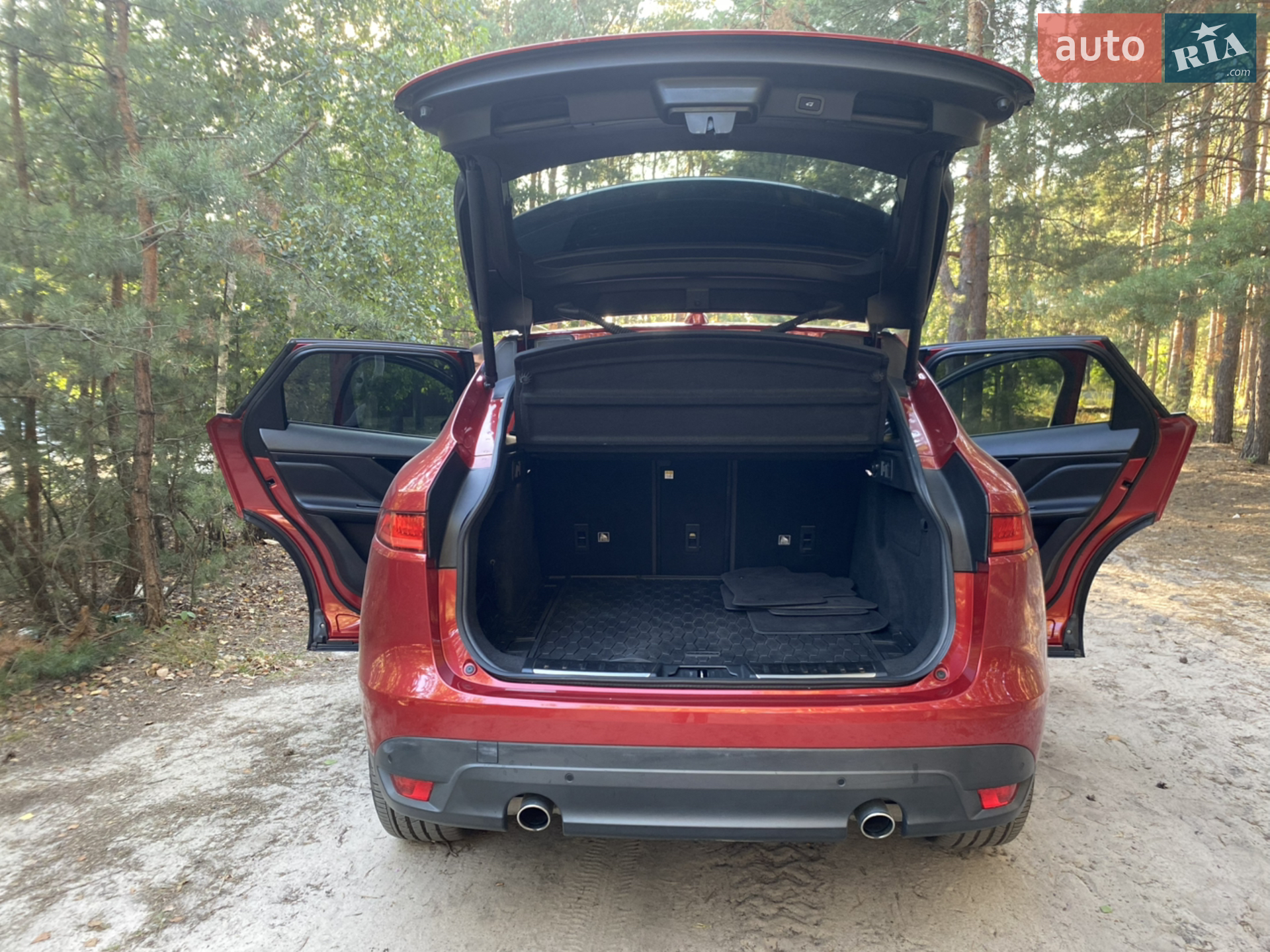 2018 Jaguar F-Pace - мініатюра 15