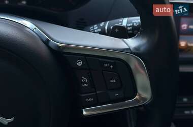 Внедорожник / Кроссовер Jaguar F-Pace 2016 в 