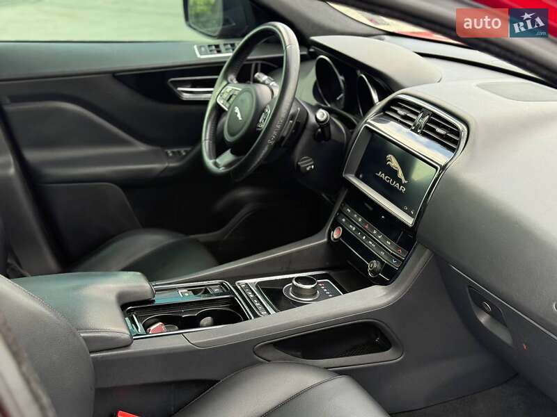 Позашляховик / Кросовер Jaguar F-Pace 2019 в Луцьку