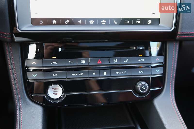 Внедорожник / Кроссовер Jaguar F-Pace 2016 в Киеве фото 22 Внедорожник / Кроссовер Jaguar F-Pace 2016 в Киеве