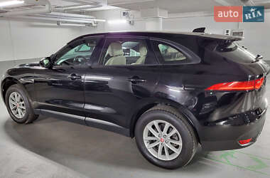 Позашляховик / Кросовер Jaguar F-Pace 2017 в 