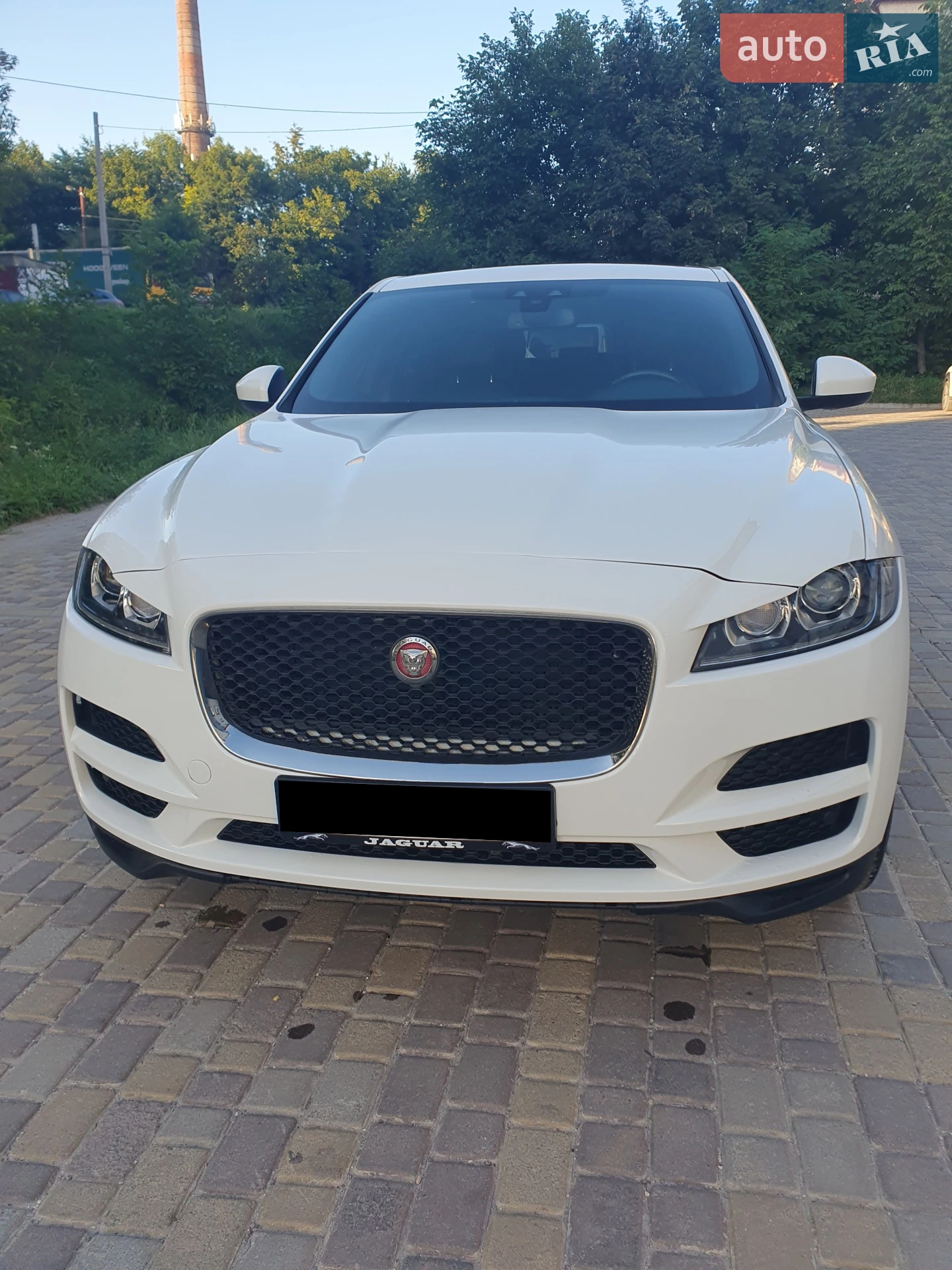 2017 Jaguar F-Pace - фото 1