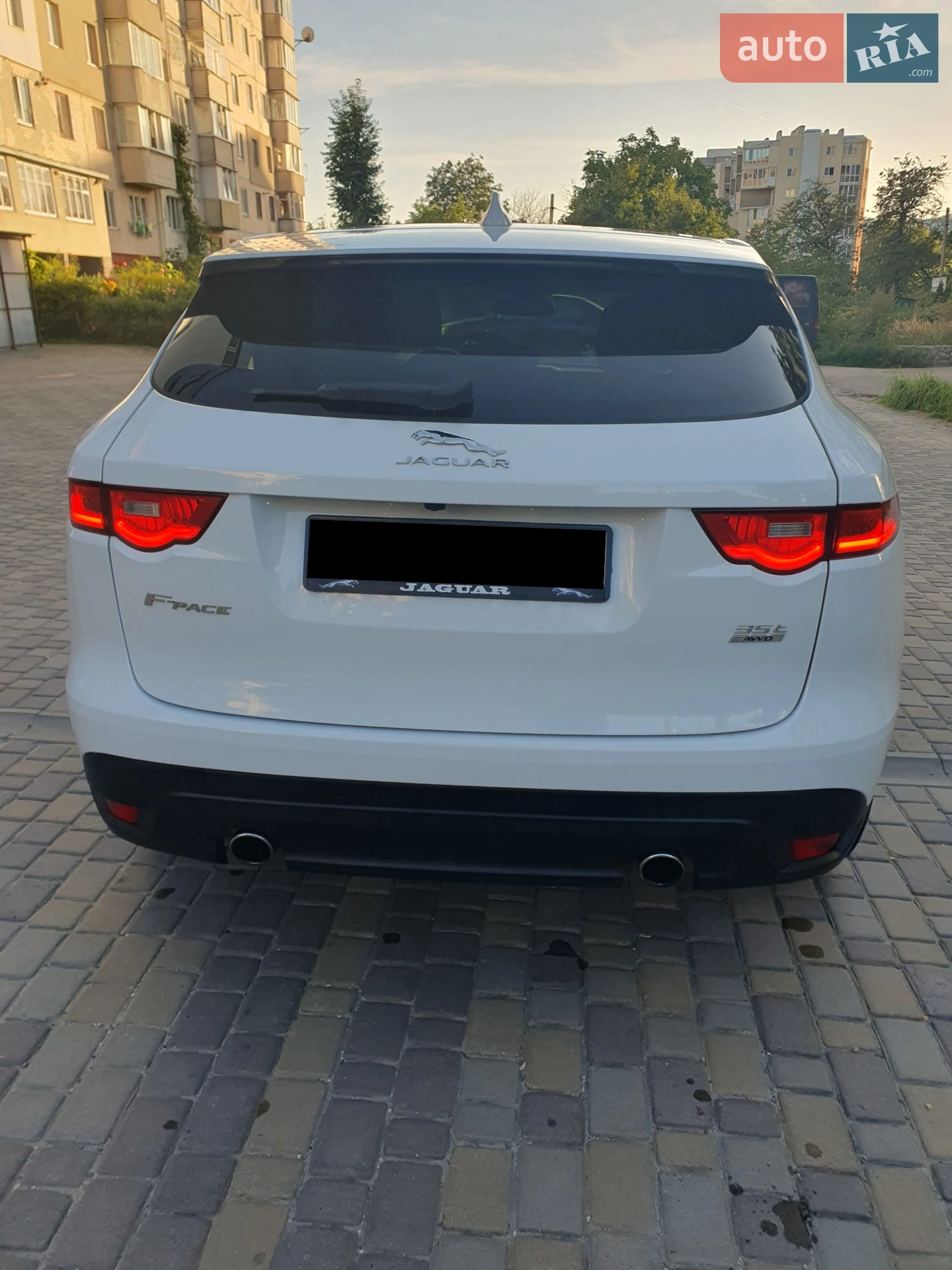 2017 Jaguar F-Pace - мініатюра 12