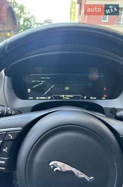 Внедорожник / Кроссовер Jaguar F-Pace 2016 в 