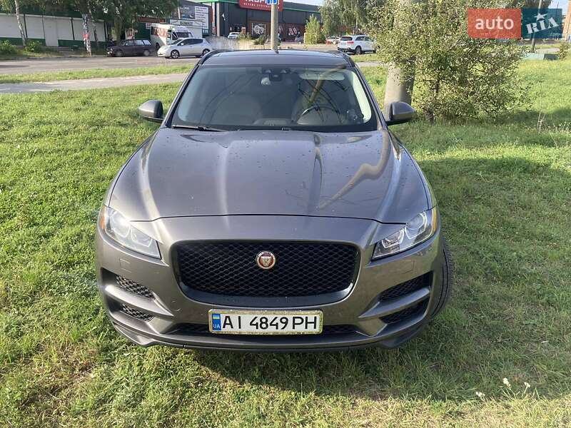 Jaguar F-Pace 2016