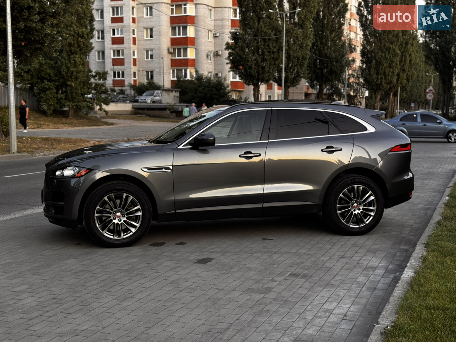 2017 Jaguar F-Pace - мініатюра 7