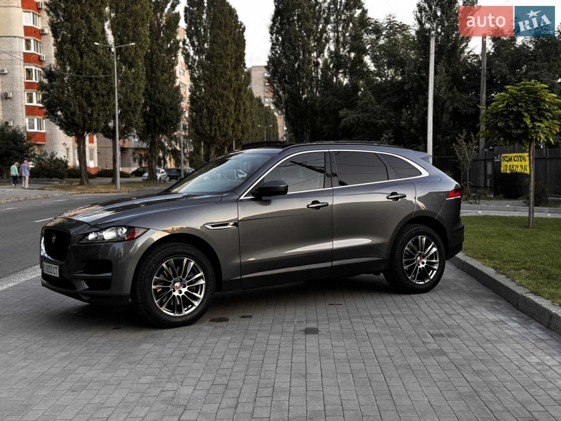 2017 Jaguar F-Pace - мініатюра 6