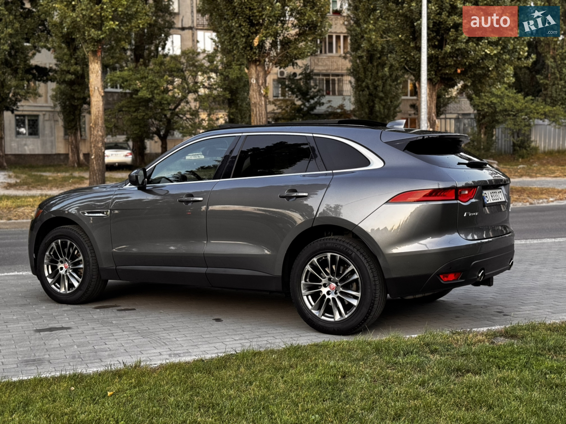 2017 Jaguar F-Pace - мініатюра 10