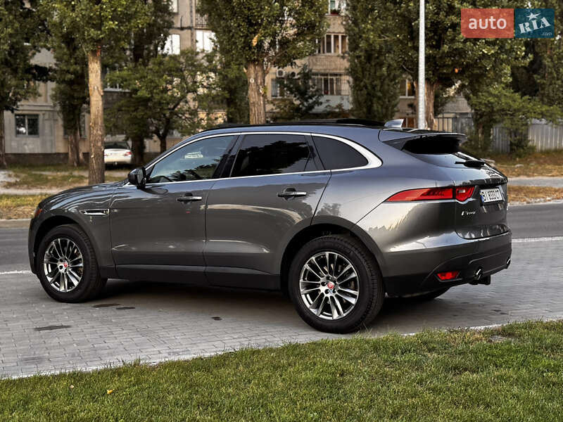 Позашляховик / Кросовер Jaguar F-Pace 2017 в Кременчуці