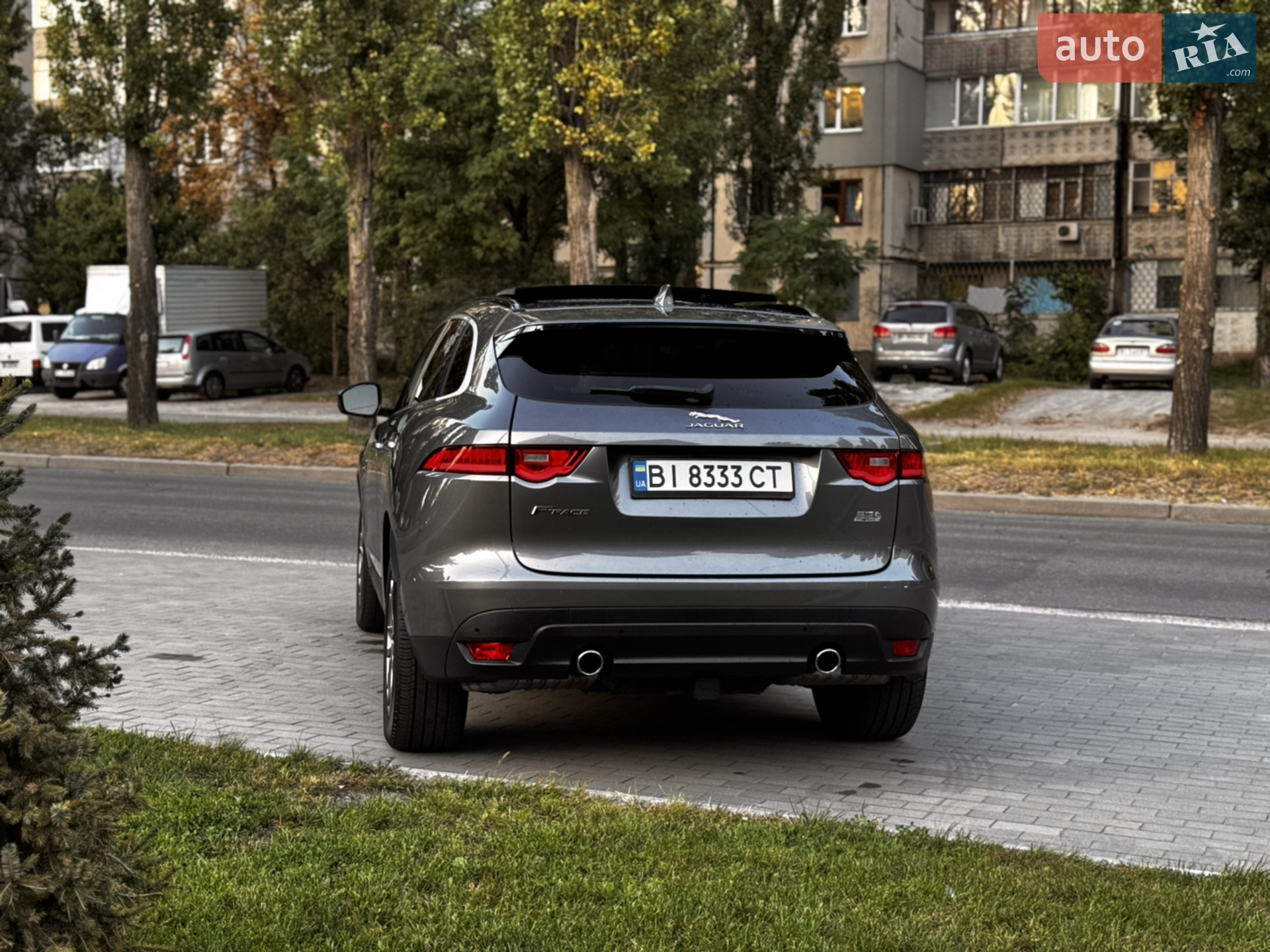 2017 Jaguar F-Pace - мініатюра 12