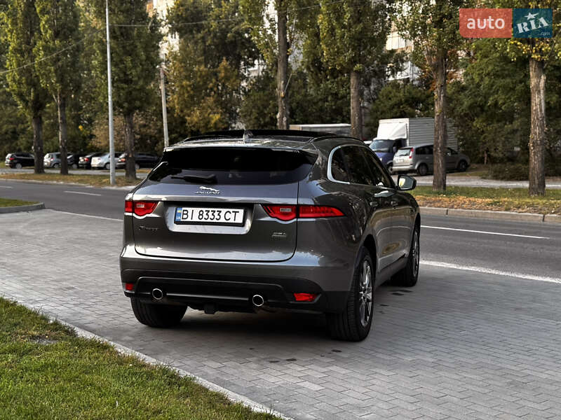 Позашляховик / Кросовер Jaguar F-Pace 2017 в Кременчуці