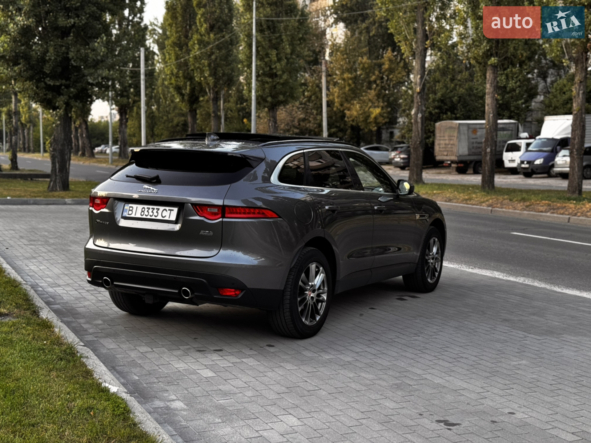 2017 Jaguar F-Pace - мініатюра 16
