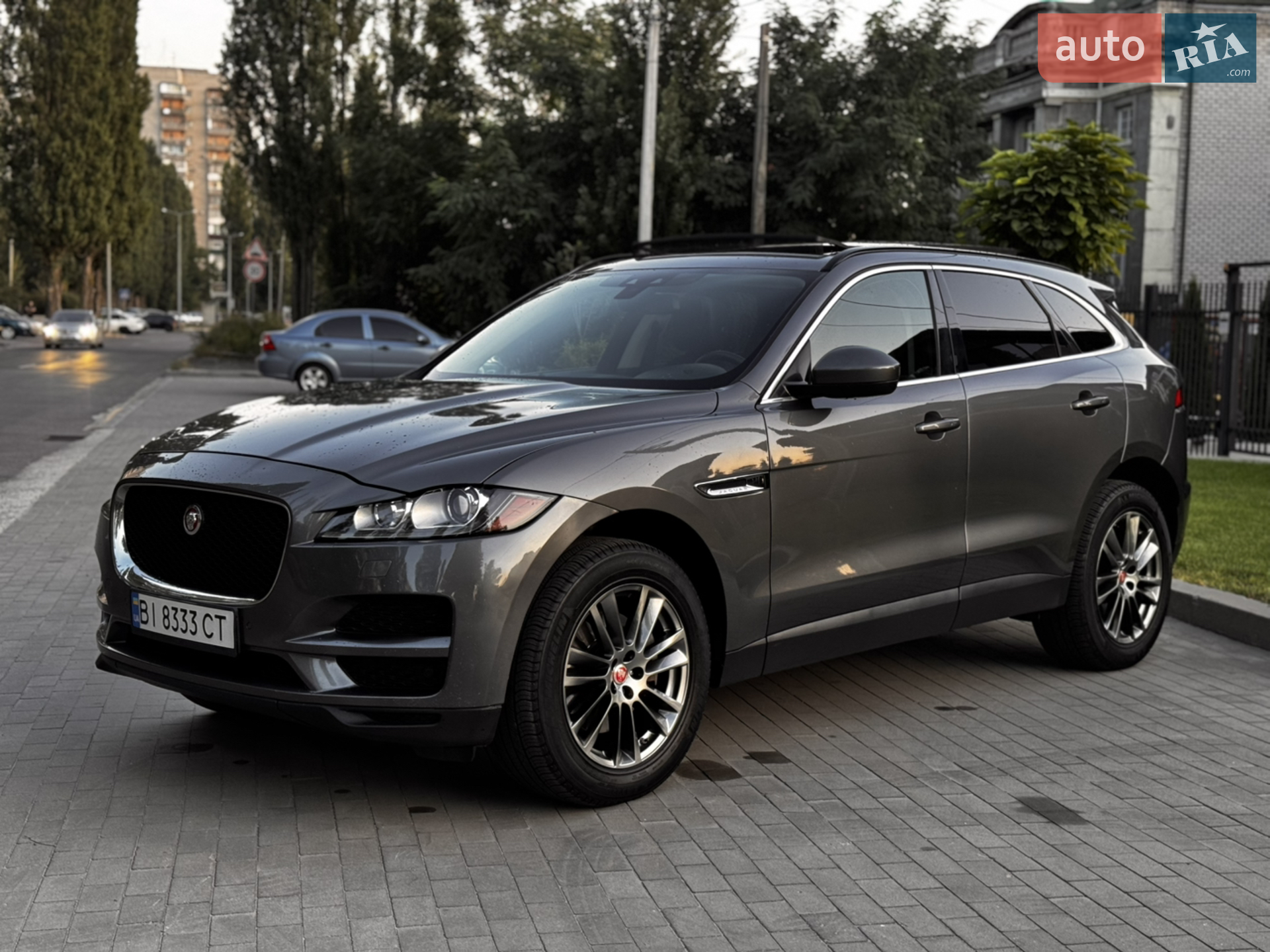 2017 Jaguar F-Pace - мініатюра 24