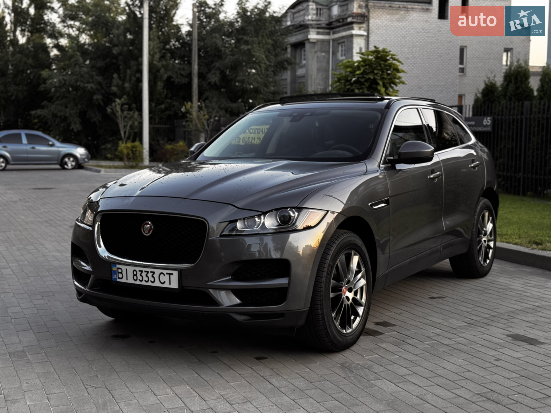 2017 Jaguar F-Pace - мініатюра 25