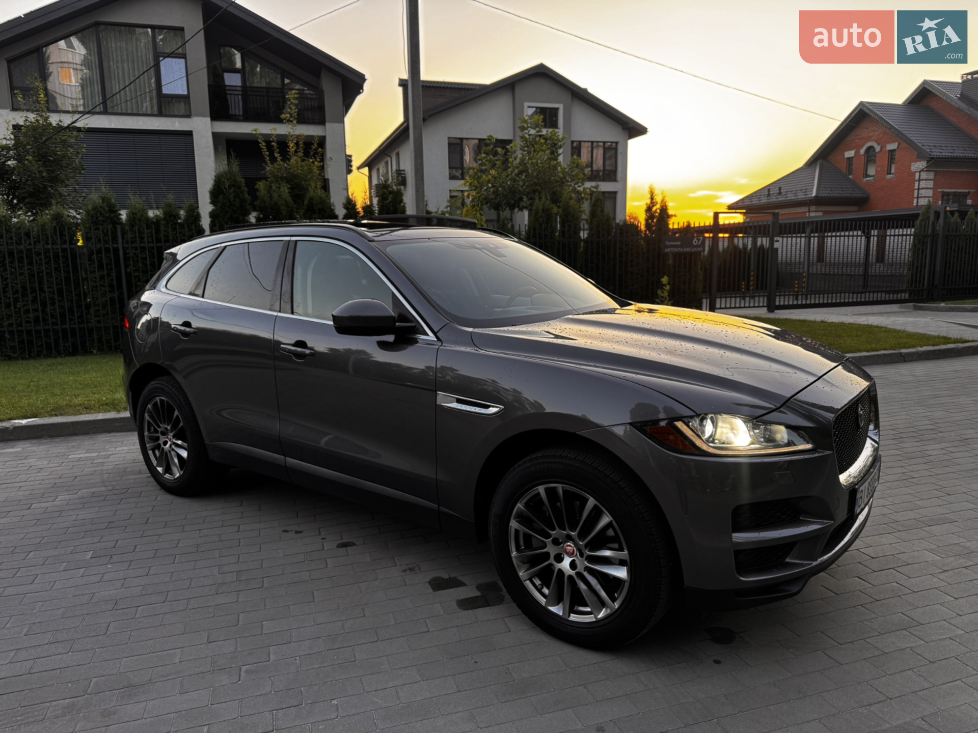 2017 Jaguar F-Pace - мініатюра 39