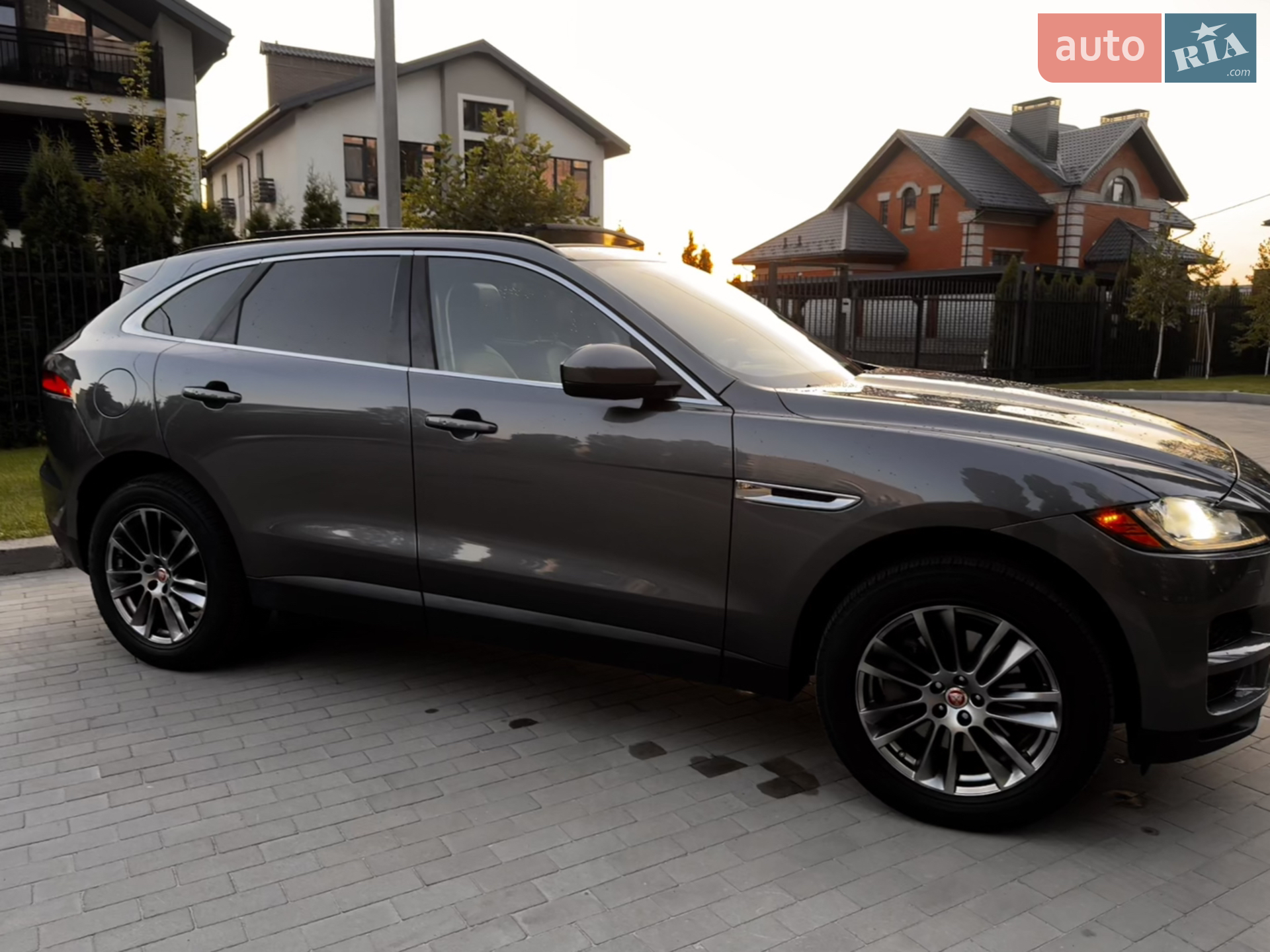 2017 Jaguar F-Pace - мініатюра 60
